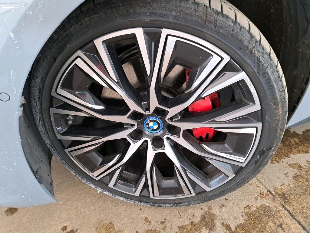 
								BMW i4 Gran Coupe M50 81 kWh BVA full									