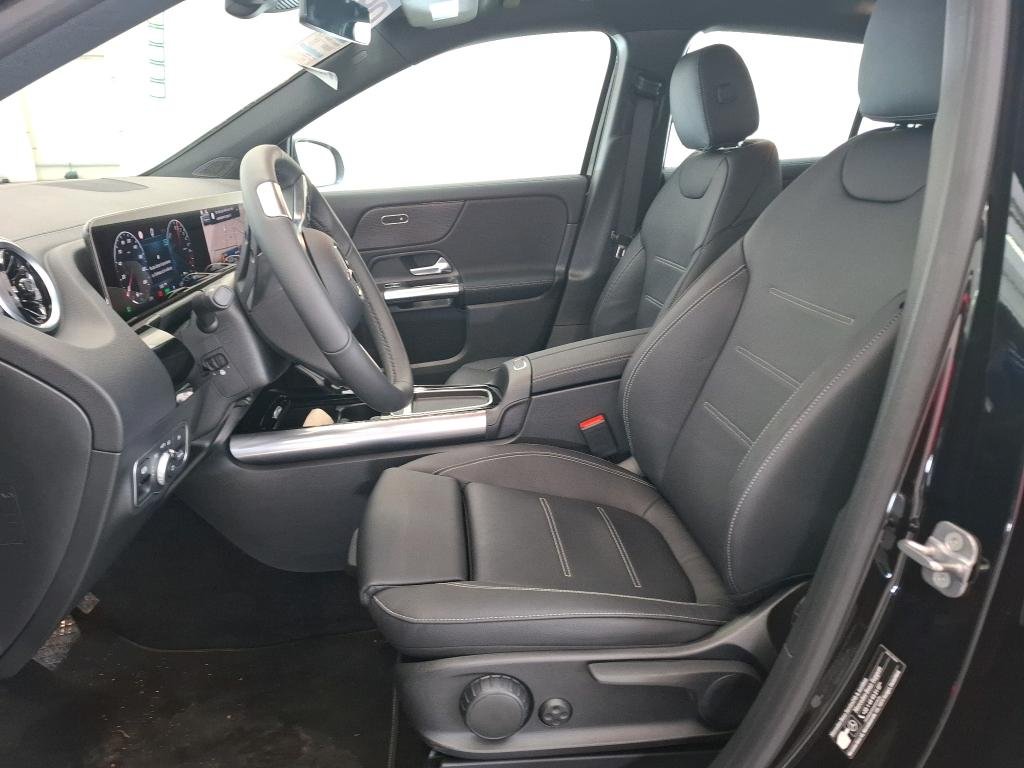 
								Mercedes-Benz GLA 250 e Hybrid EQ Business Line full									