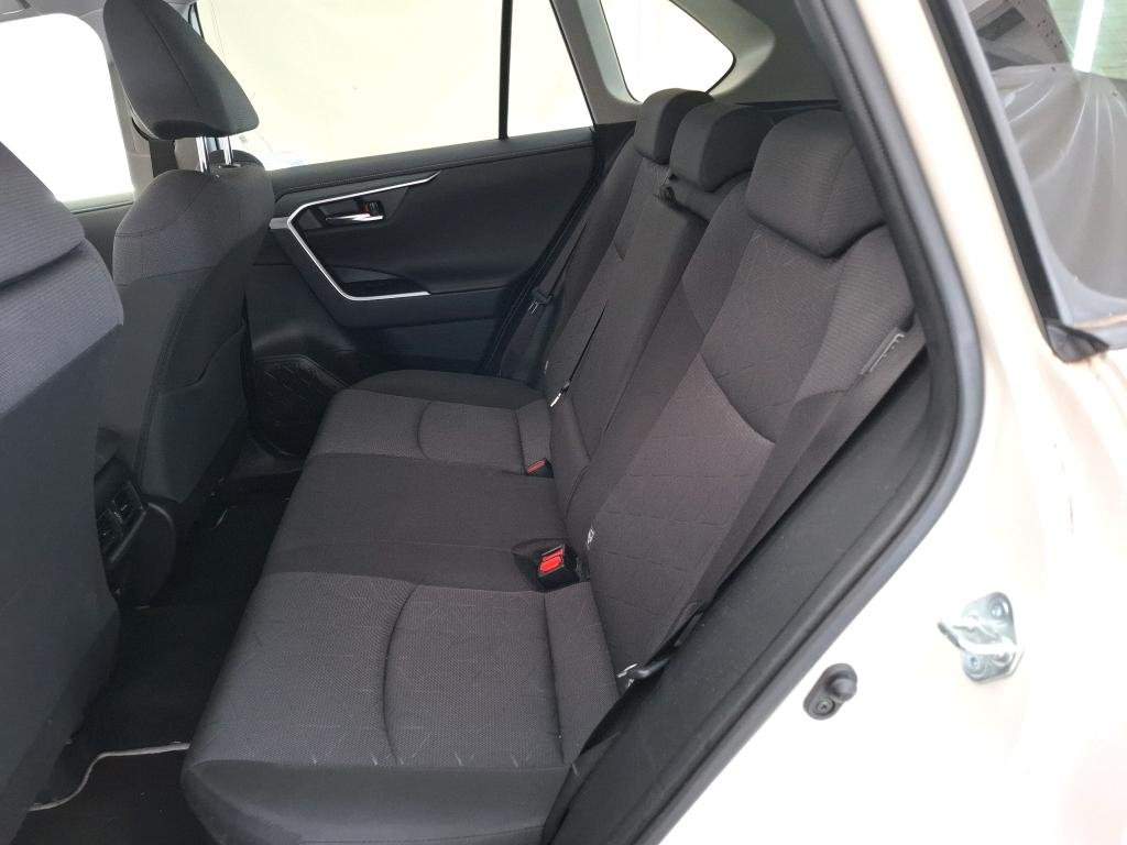 
								TOYOTA RAV4 Hybride Hybride 2WD Dynamic Business full									