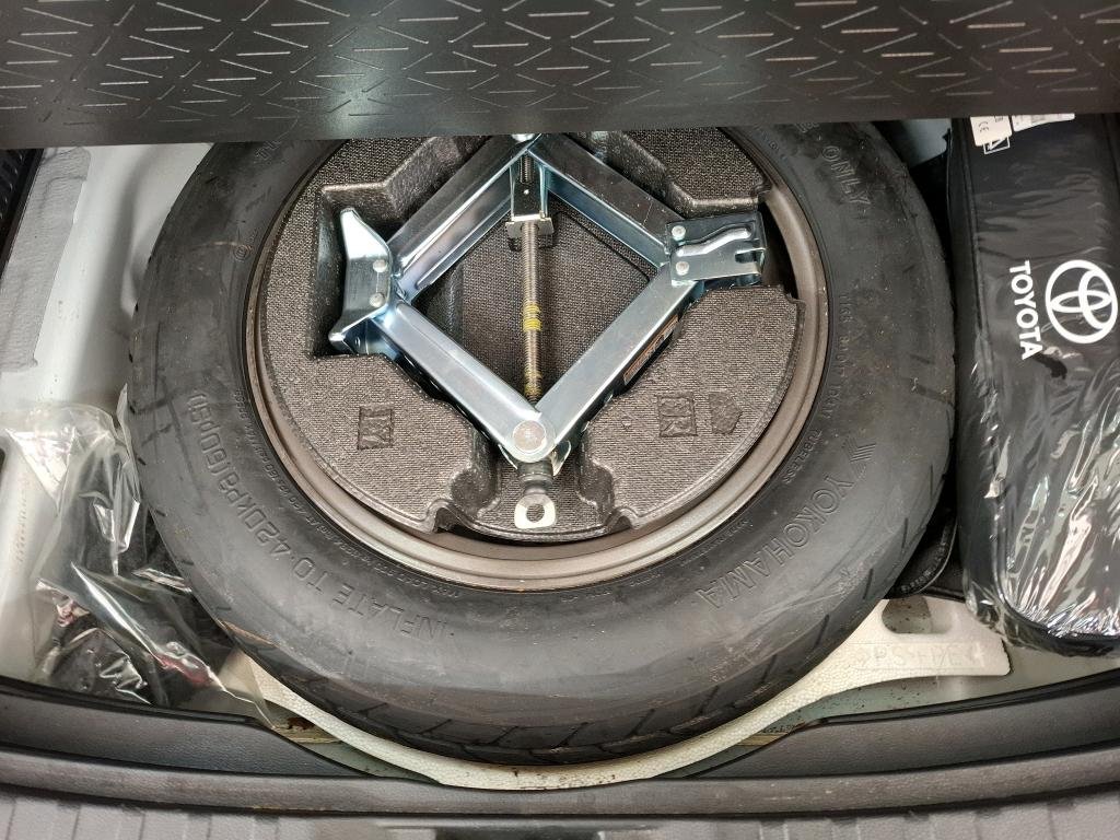 
								TOYOTA RAV4 Hybride Hybride 2WD Dynamic Business full									