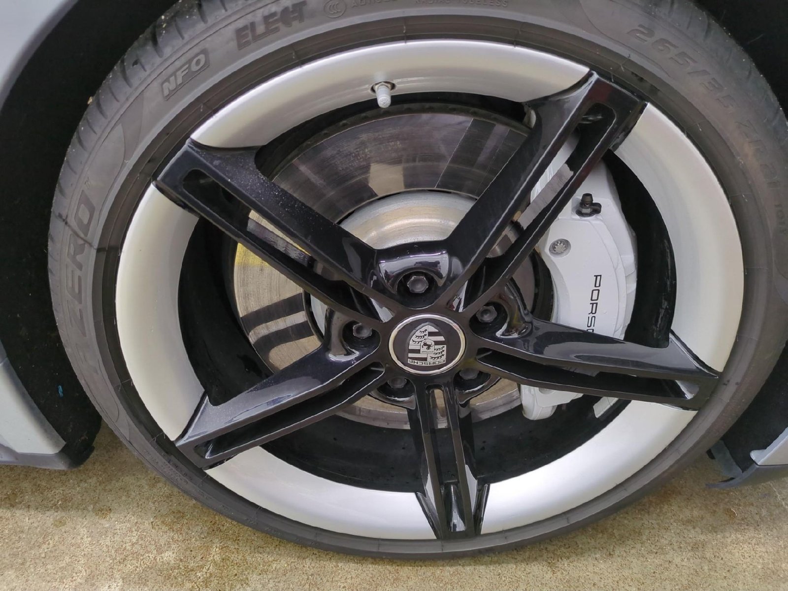 
								Porsche Taycan 79kWh BVA full									