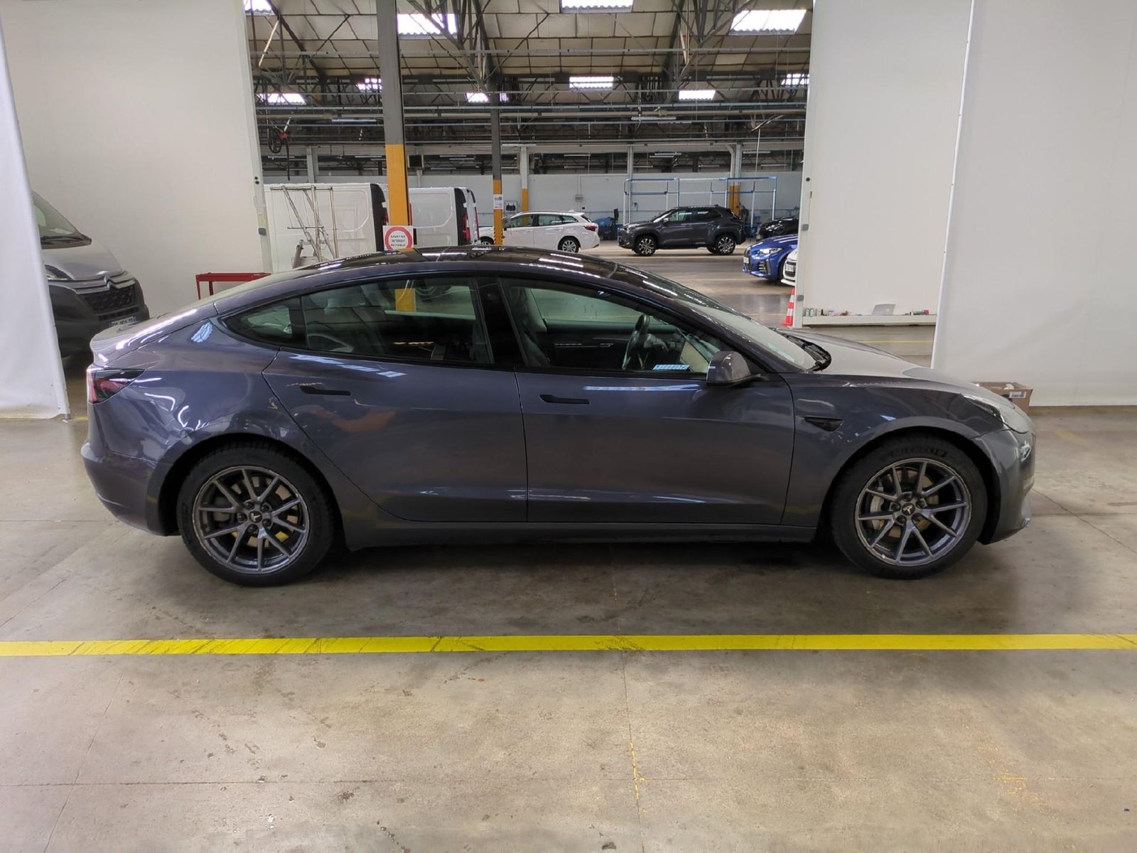 
								Tesla Model 3 Long Range Dual Motor Pano LED-Xenon ACC Navi Leather KeylessGo Camera Klima PDC … full									