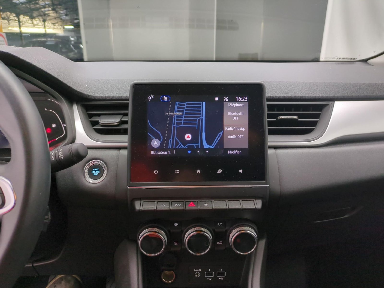 
								Renault Captur II Evolution 1.6 E-TECH Hybrid 145CV BVA6 E6d full									