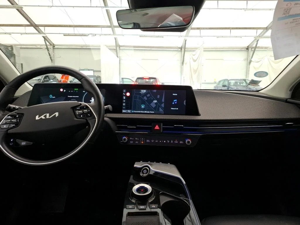 
								Kia EV6 2021 / 5P / SUV BEV 77.4 kWh AIR DESIGN full									