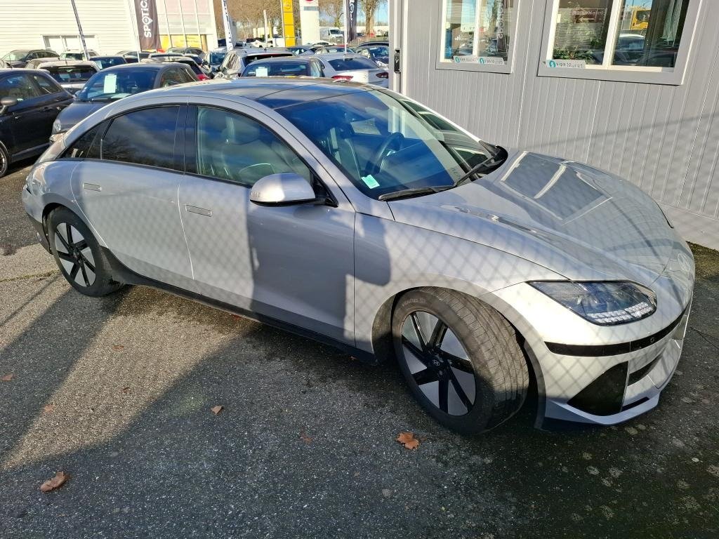 
								Hyundai Ioniq 6 Creative Électrique 77kWh BVA full									