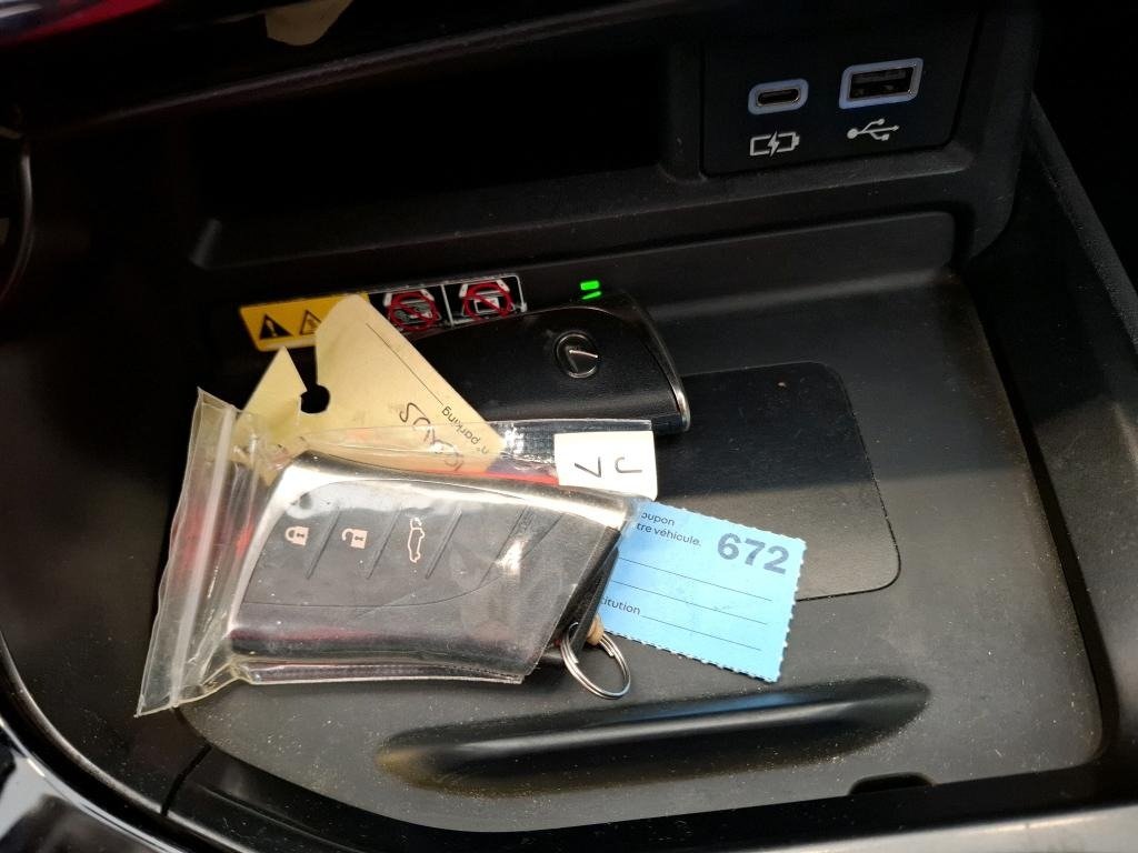 
								Lexus NX SUV 350H 2WD Pack Business full									