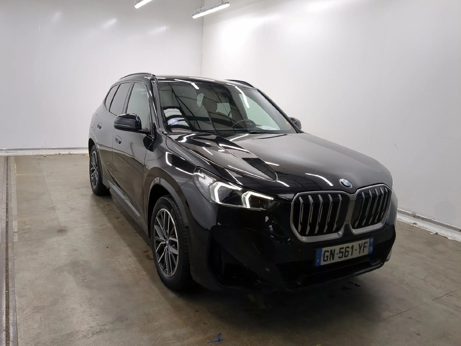 
								BMW X1 2.0i xDrive23i M-Sport full									