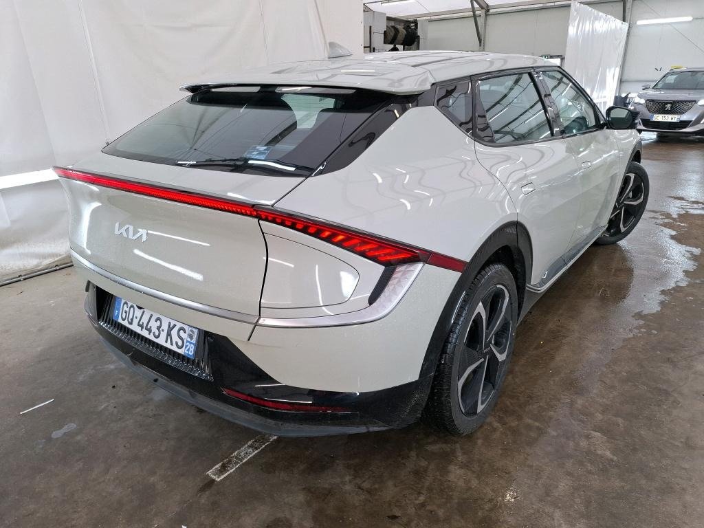 
								Kia EV6 2021 / 5P / SUV BEV 77.4 kWh AIR DESIGN full									