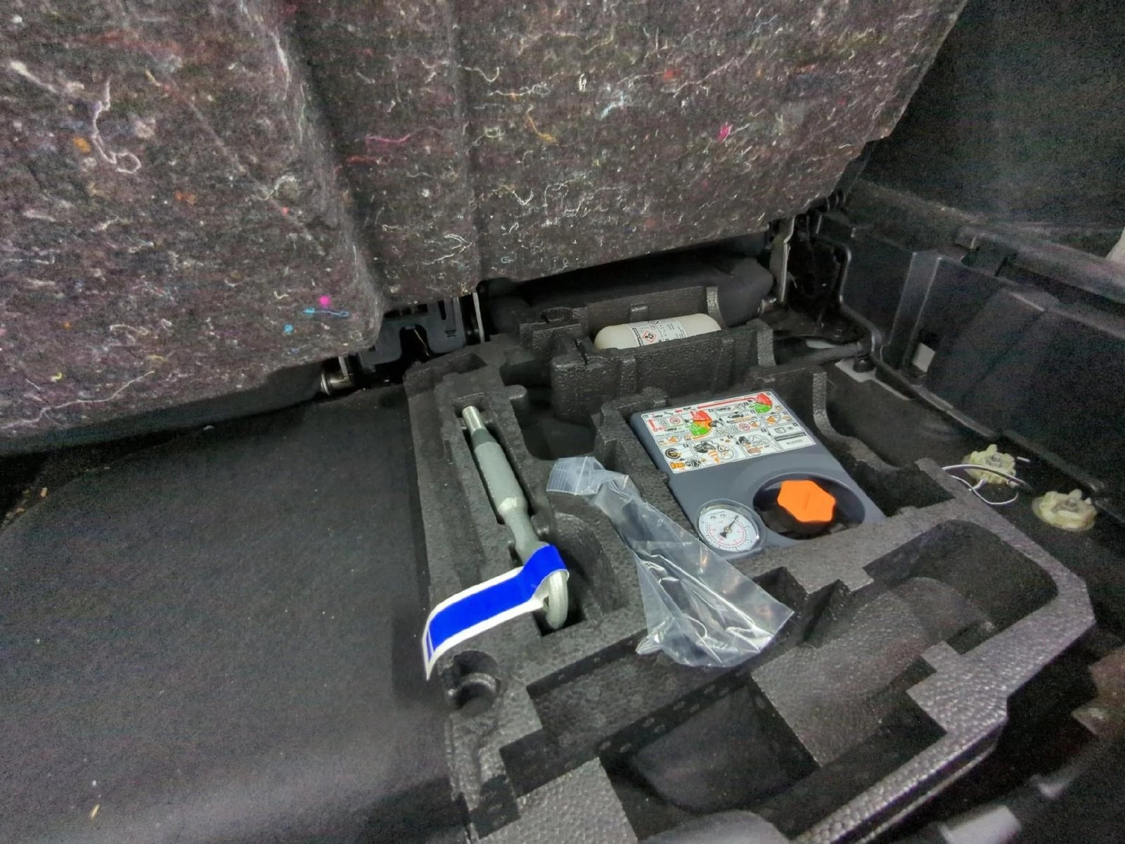 
								Volvo XC90 T8 AWD GT 8 Start full									