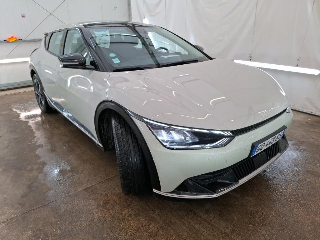 
								Kia EV6 2021 / 5P / SUV BEV 77.4 kWh AIR DESIGN full									