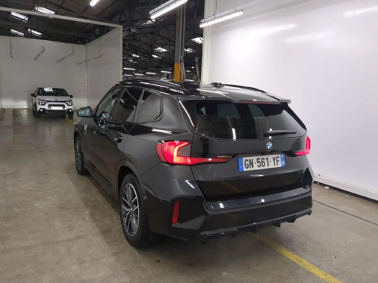 
								BMW X1 2.0i xDrive23i M-Sport full									