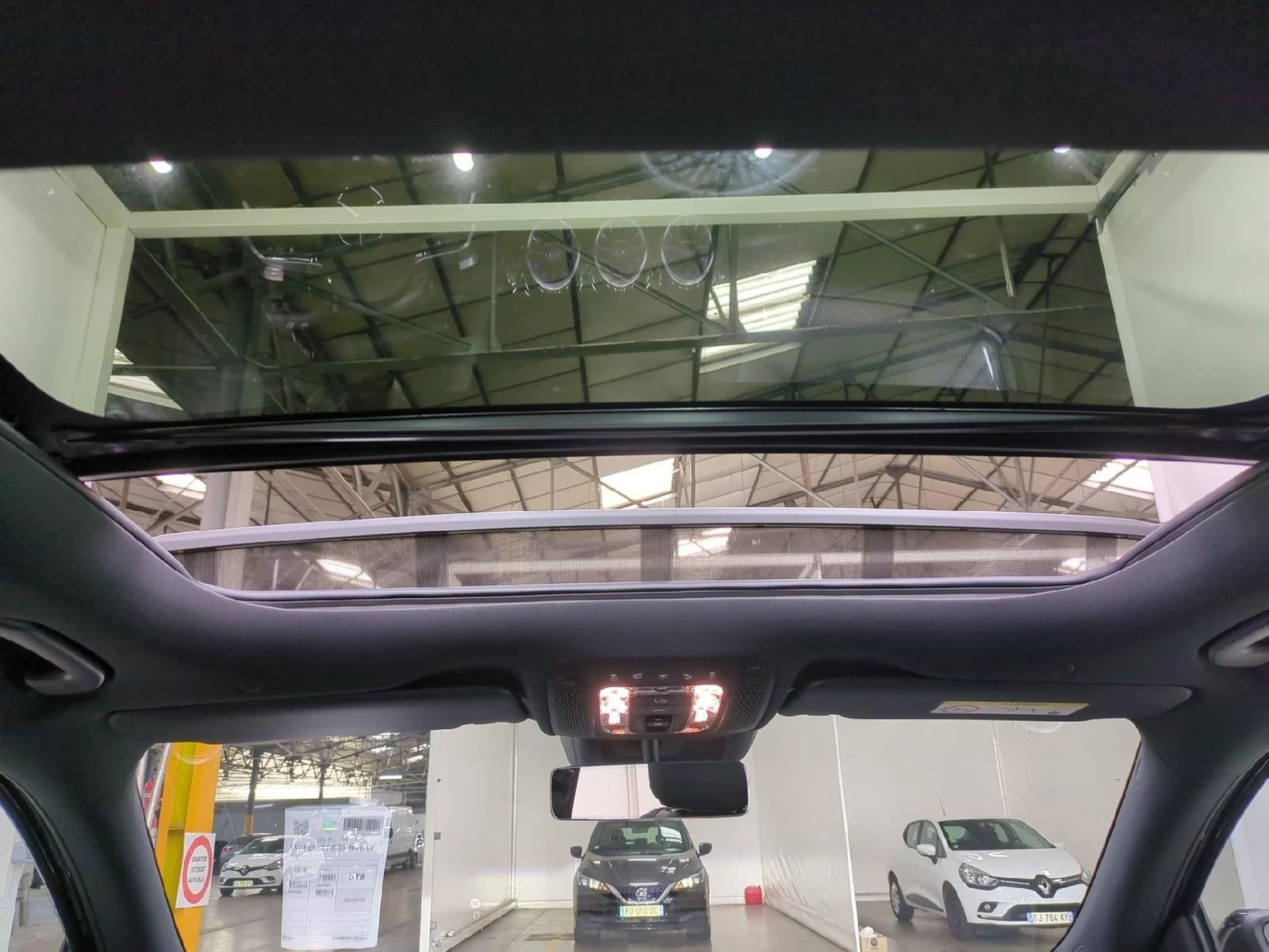 
								Mercedes-Benz GLA 180 d AMG Line DCT  full									