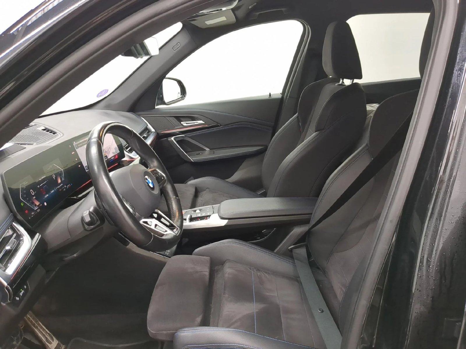 
								BMW X1 2.0i xDrive23i M-Sport full									