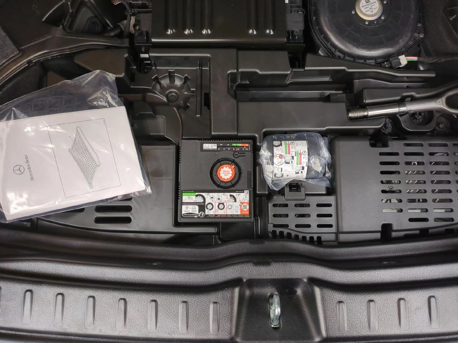 
								Mercedes-Benz GLA 180 d AMG Line DCT  full									