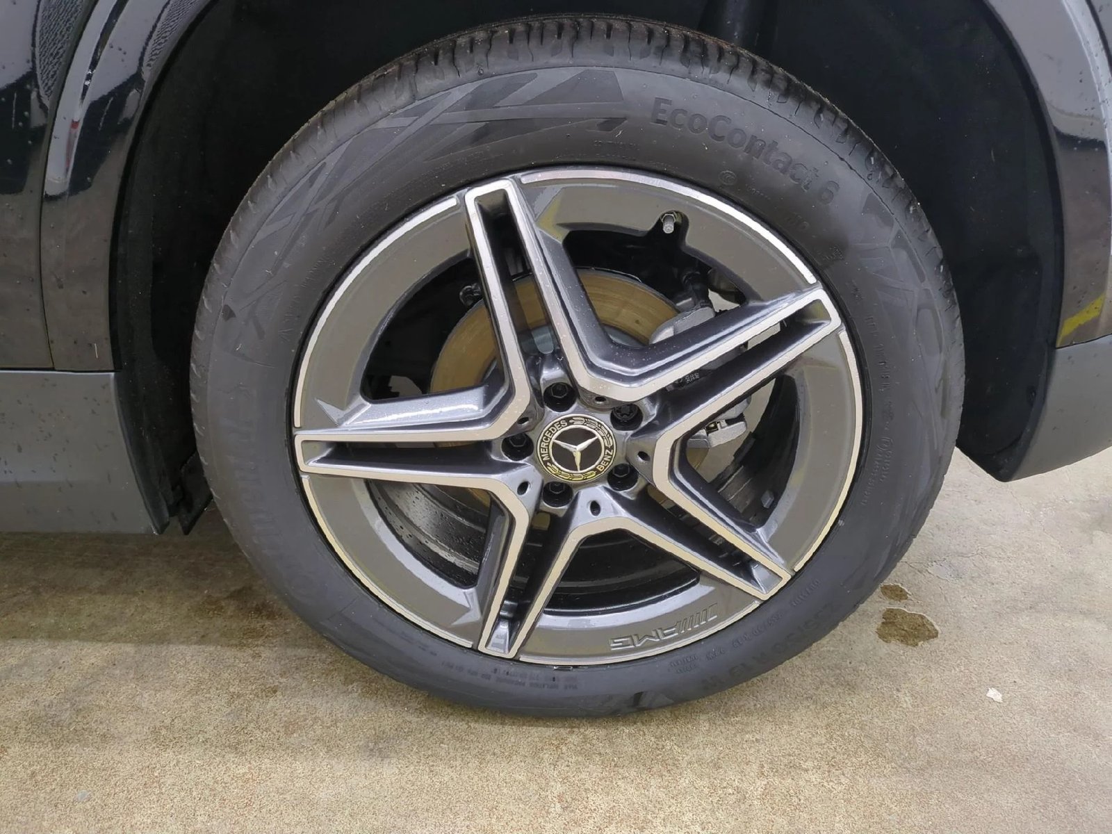 
								Mercedes-Benz GLA 180 d AMG Line DCT  full									