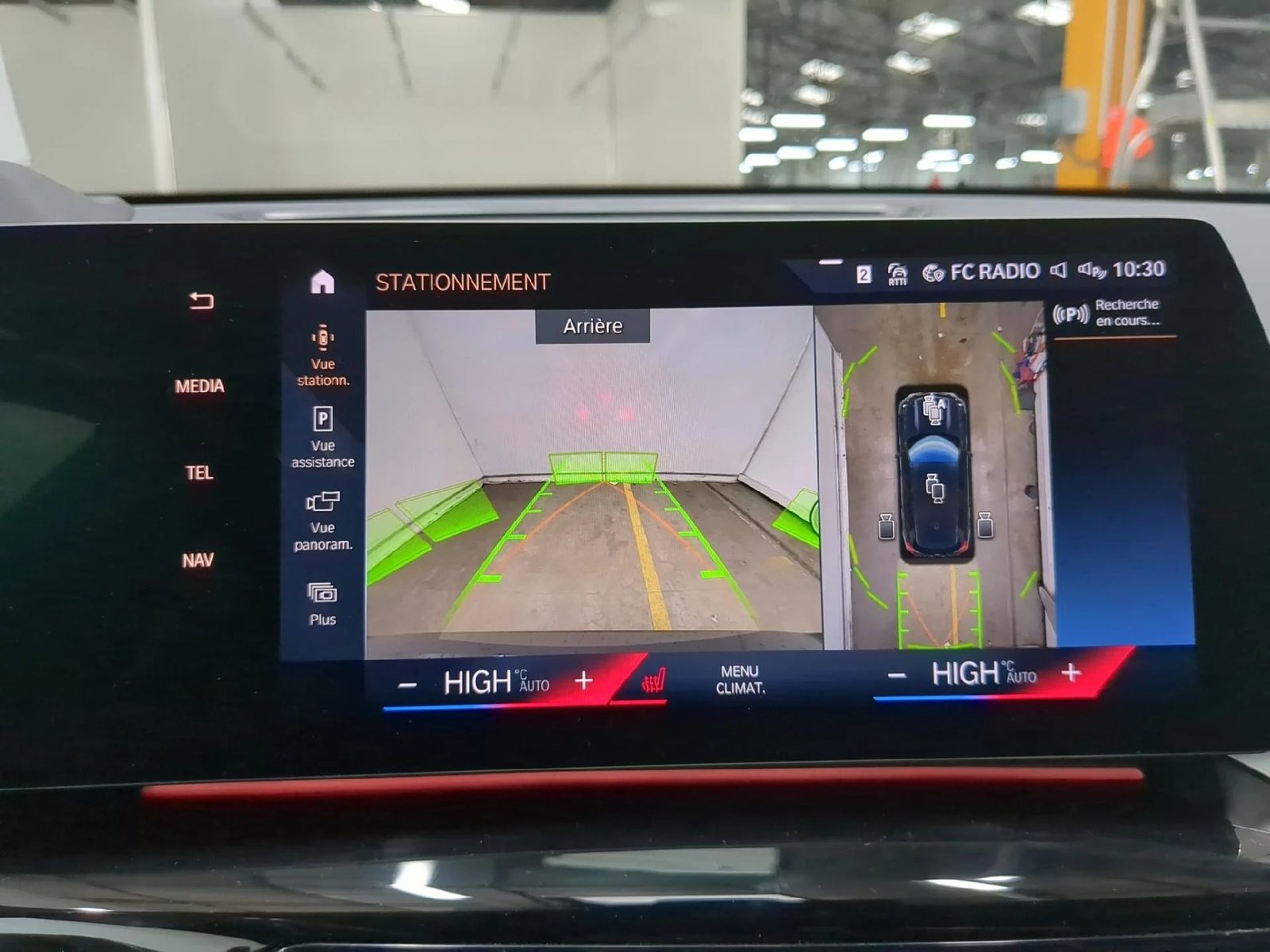 
								BMW X1 2.0i xDrive23i M-Sport full									