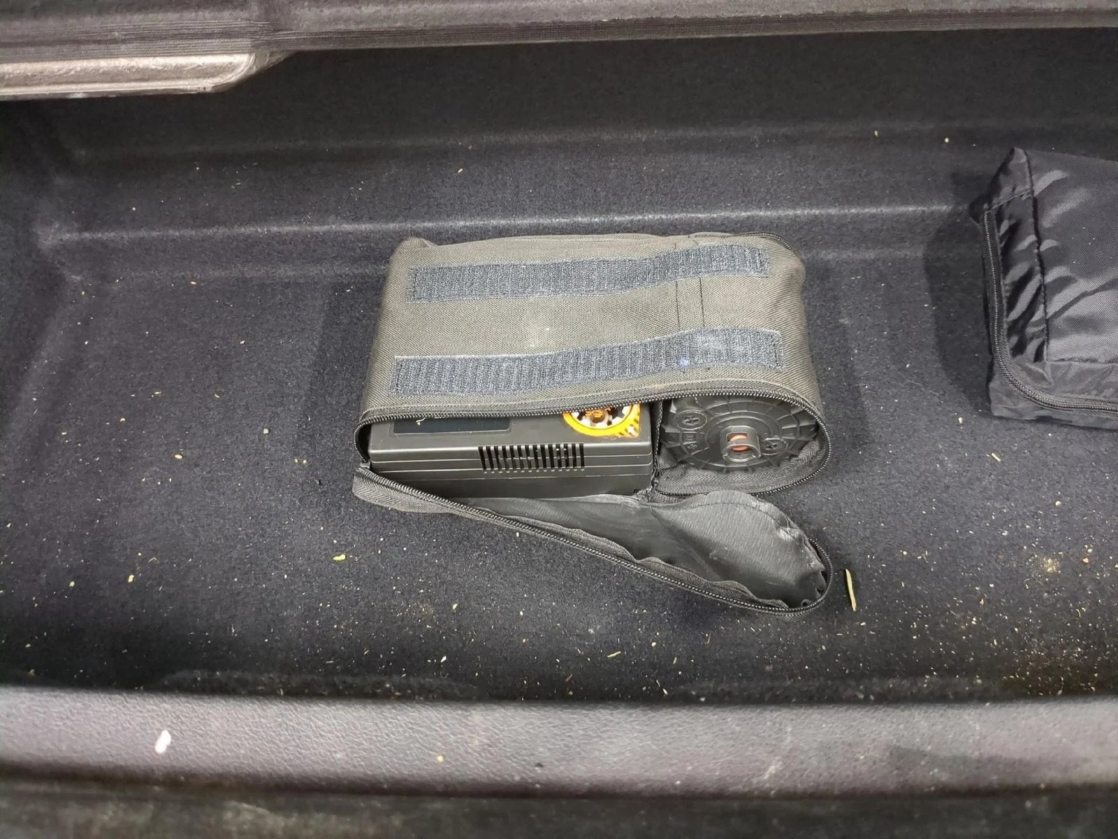 
								BMW X1 2.0i xDrive23i M-Sport full									