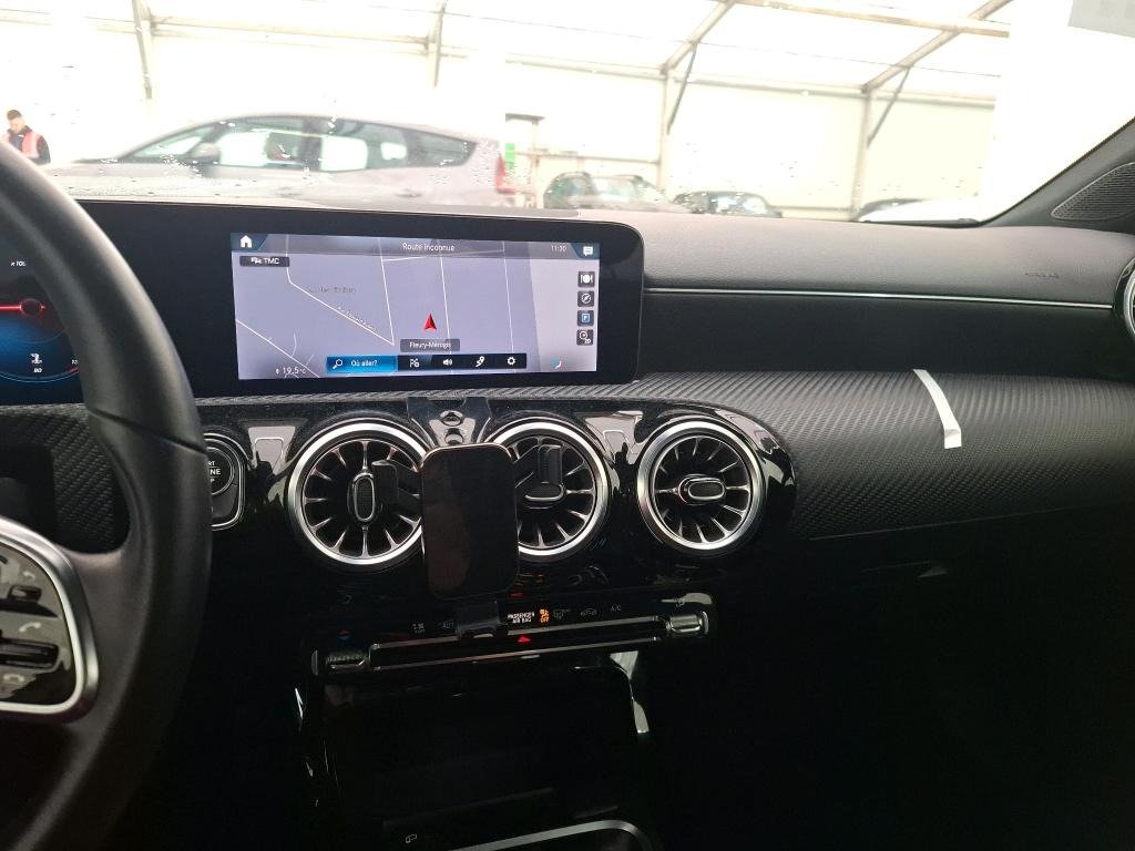 
								Mercedes-Benz Classe A 180 d Business Line full									