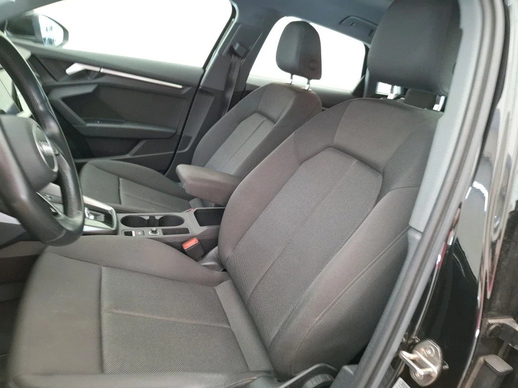 
								Audi A3 Sportback 30 TDI Business Line 2.0 TDI 115CV BVA7 E6d full									