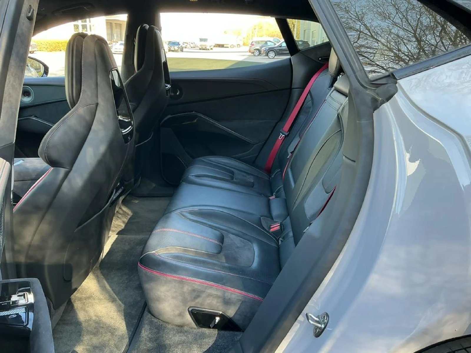 
								Lotus Eletre Elektro 612hp full									