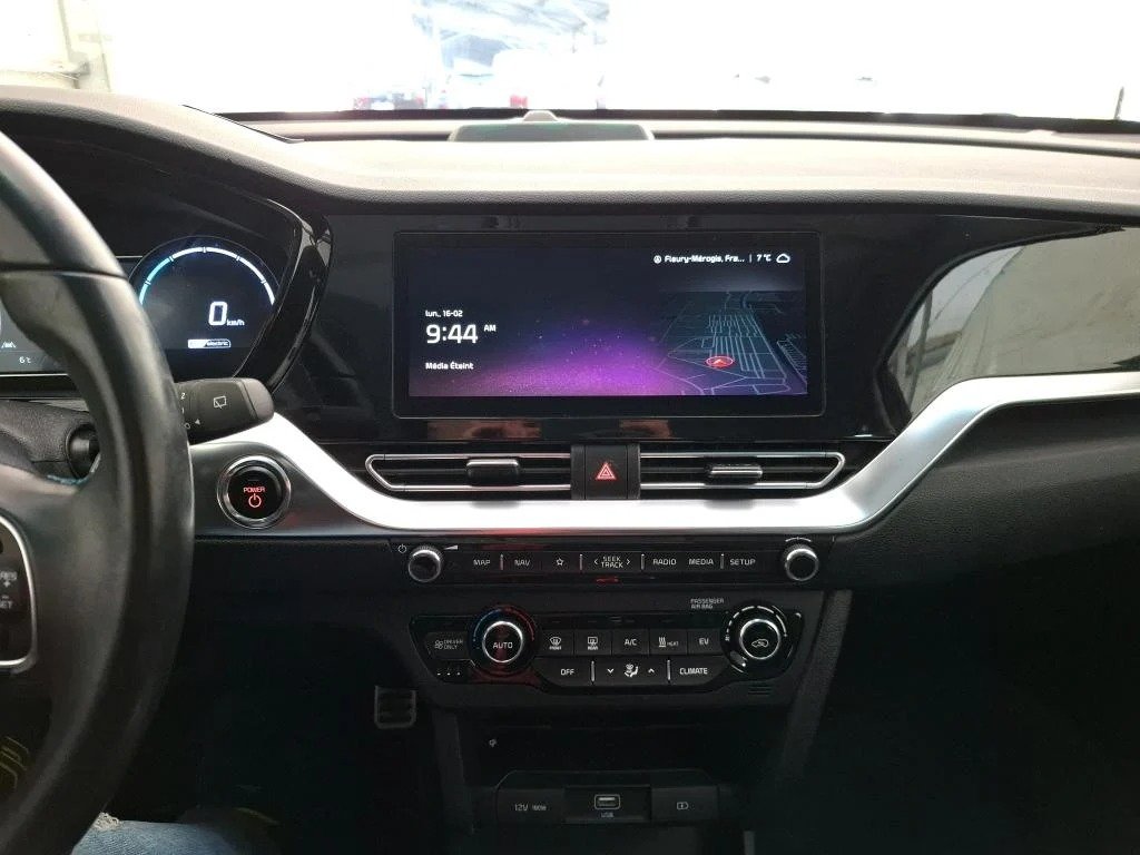 
								Kia Niro e-Niro Design 64kWh BVA full									