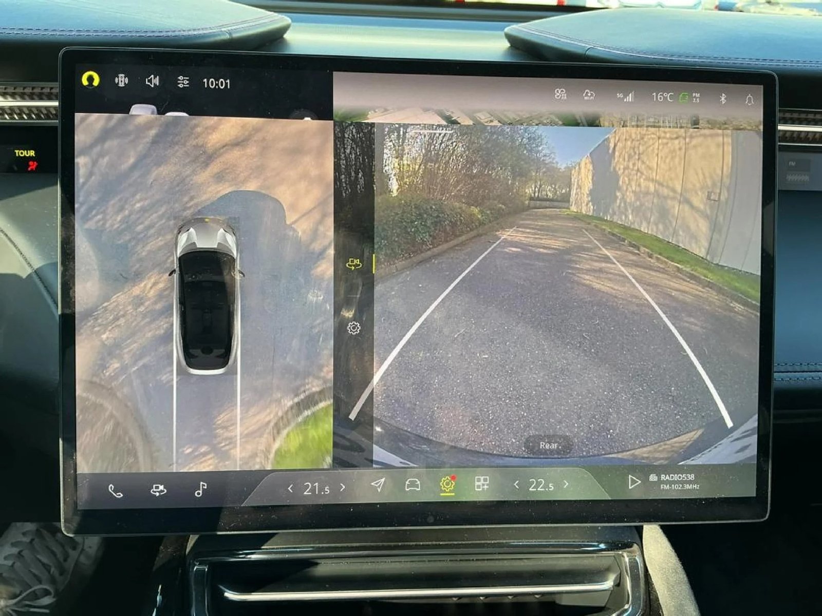 
								Lotus Eletre Elektro 612hp full									