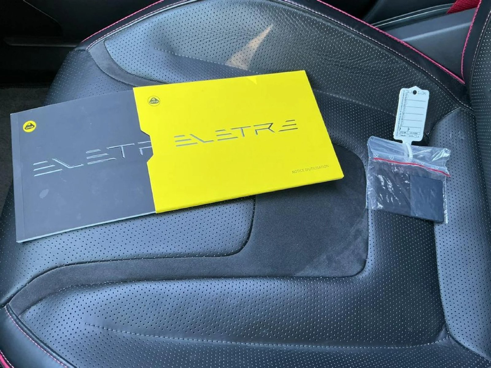 
								Lotus Eletre Elektro 612hp full									