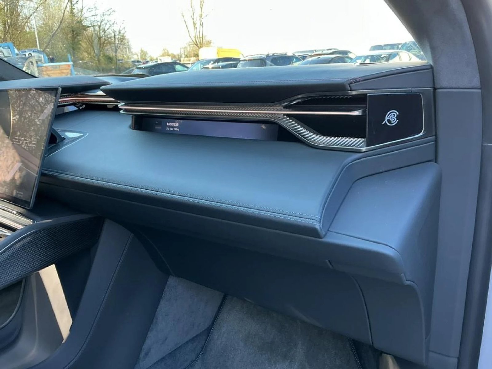 
								Lotus Eletre Elektro 612hp full									