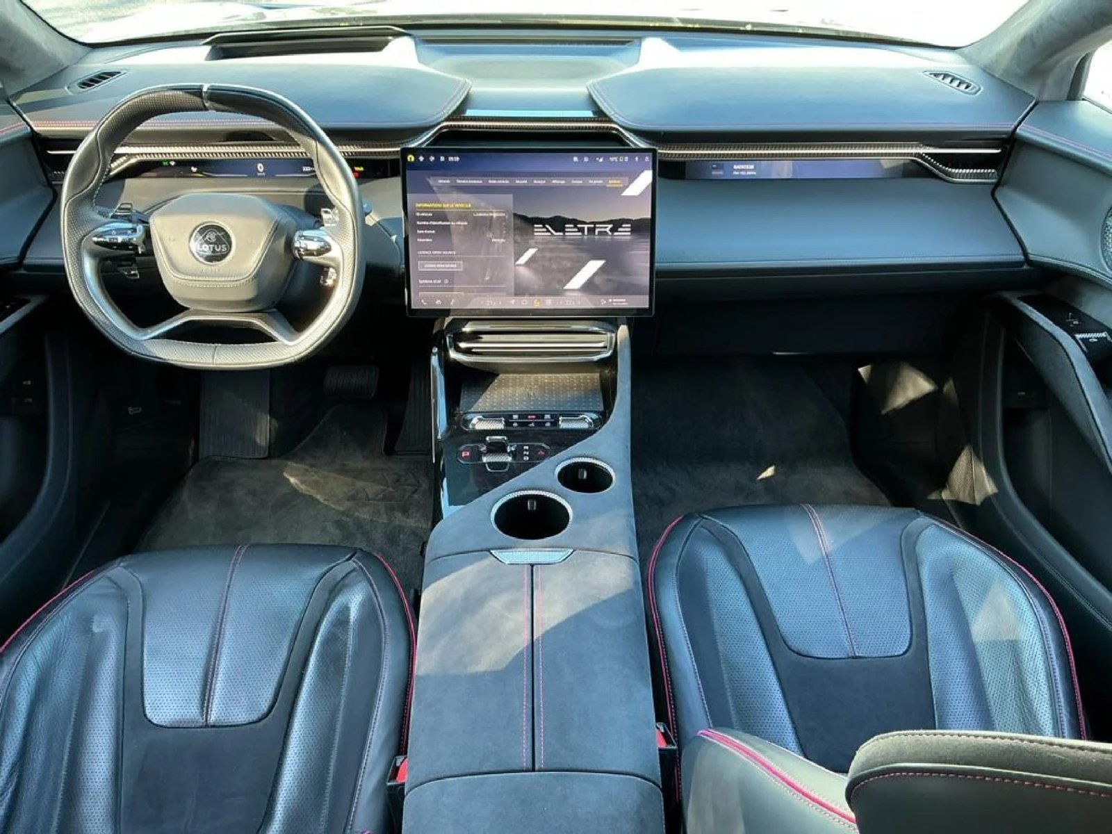 
								Lotus Eletre Elektro 612hp full									