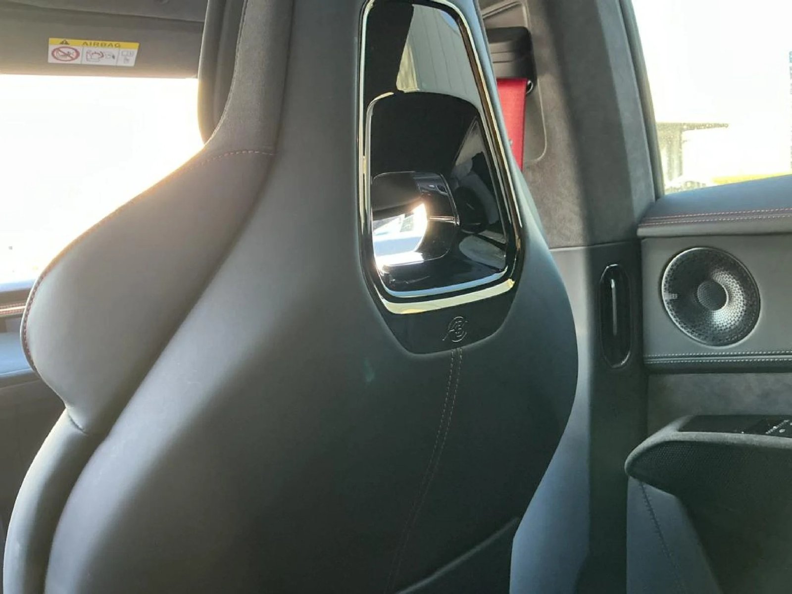 
								Lotus Eletre Elektro 612hp full									