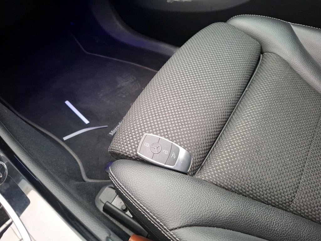 
								Mercedes-Benz GLC 220 d Business Line 4MATIC full									