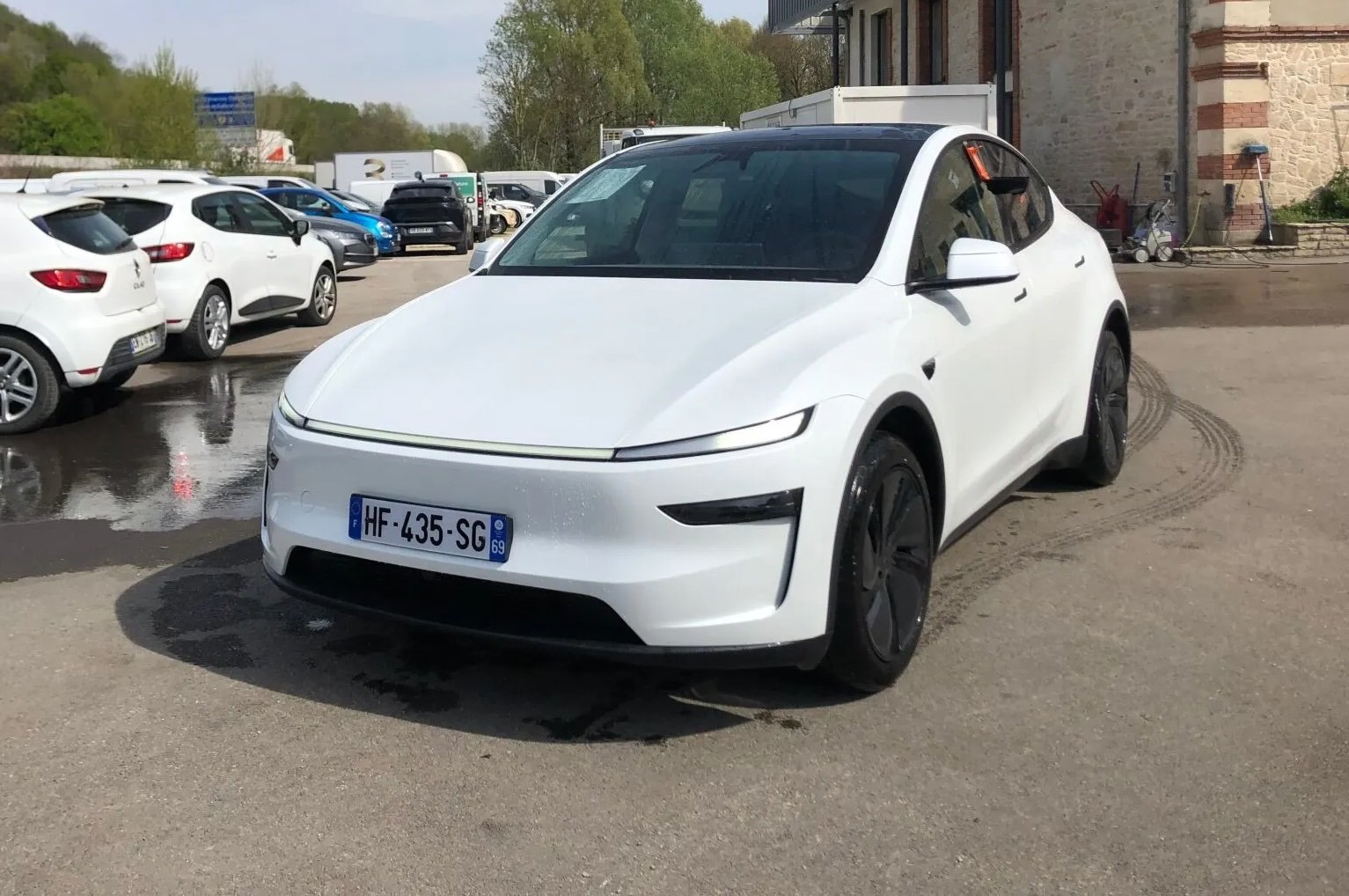 
								TESLA Model Y Long Range Propulsion RWD full									