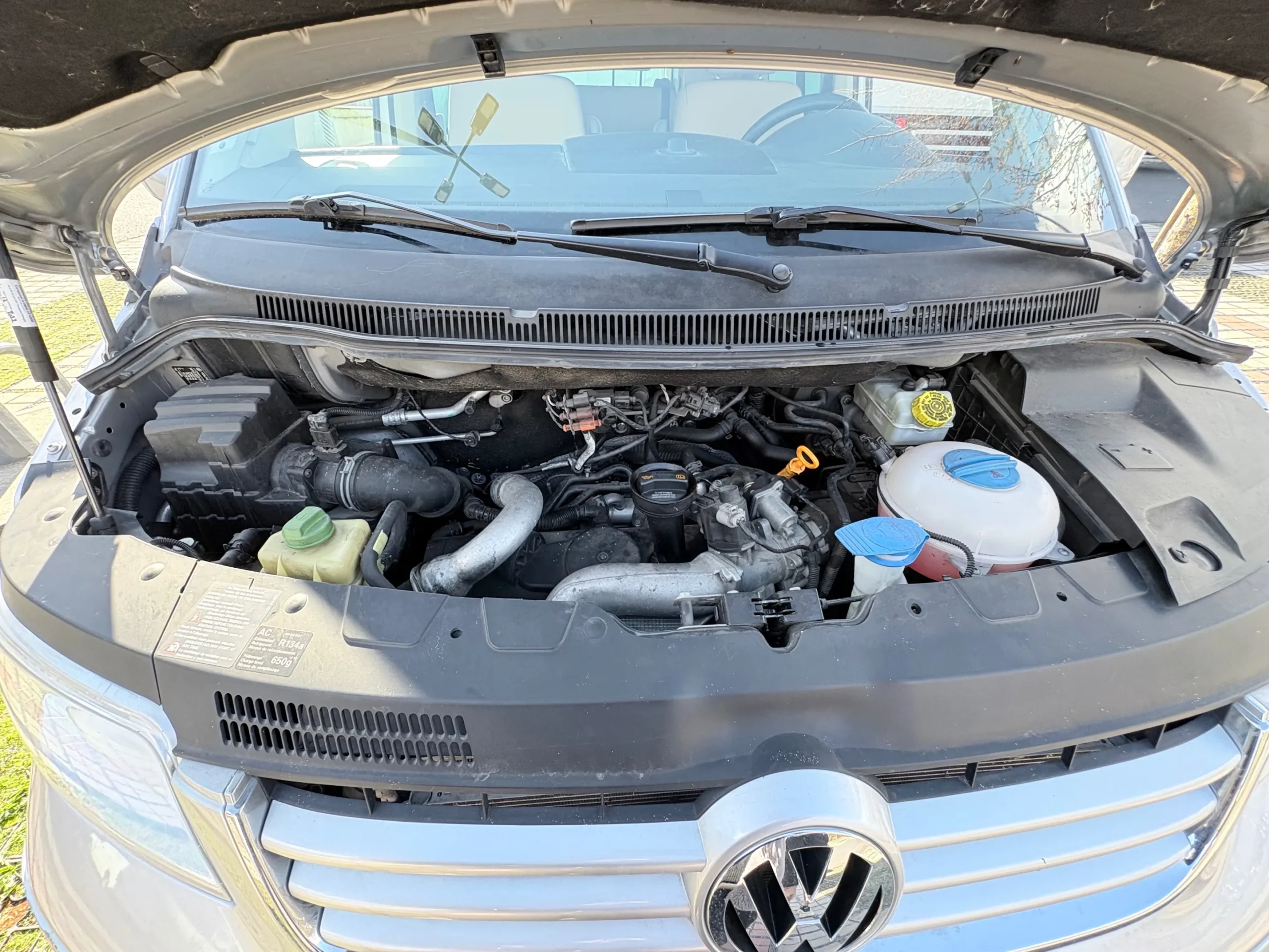 
								Volkswagen Transporter California T5 2.5 TDI 131 cv full									