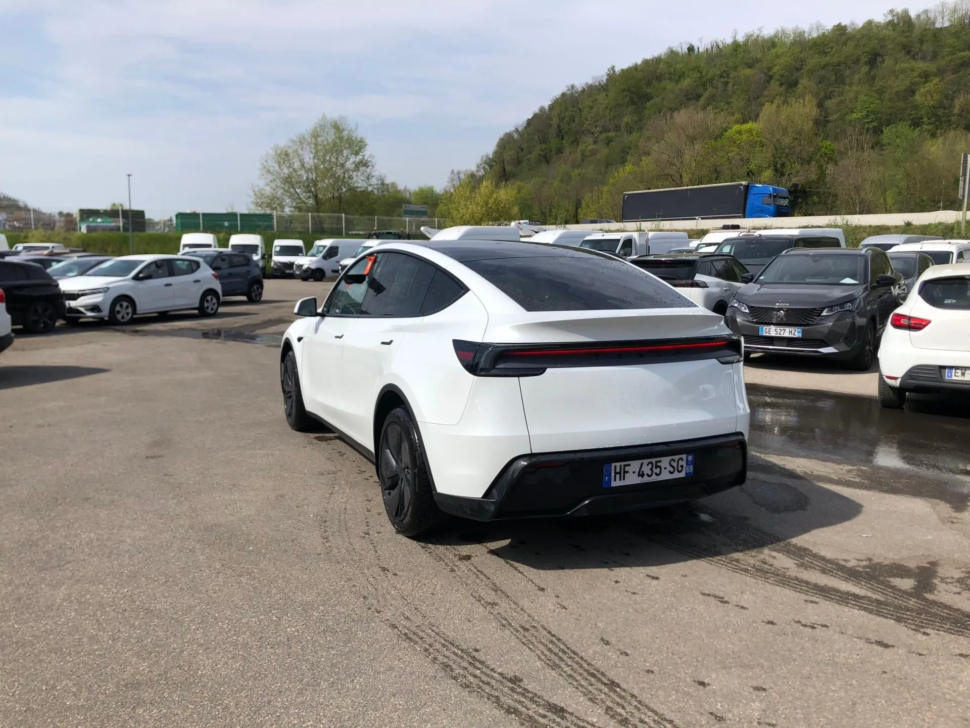 
								TESLA Model Y Long Range Propulsion RWD full									