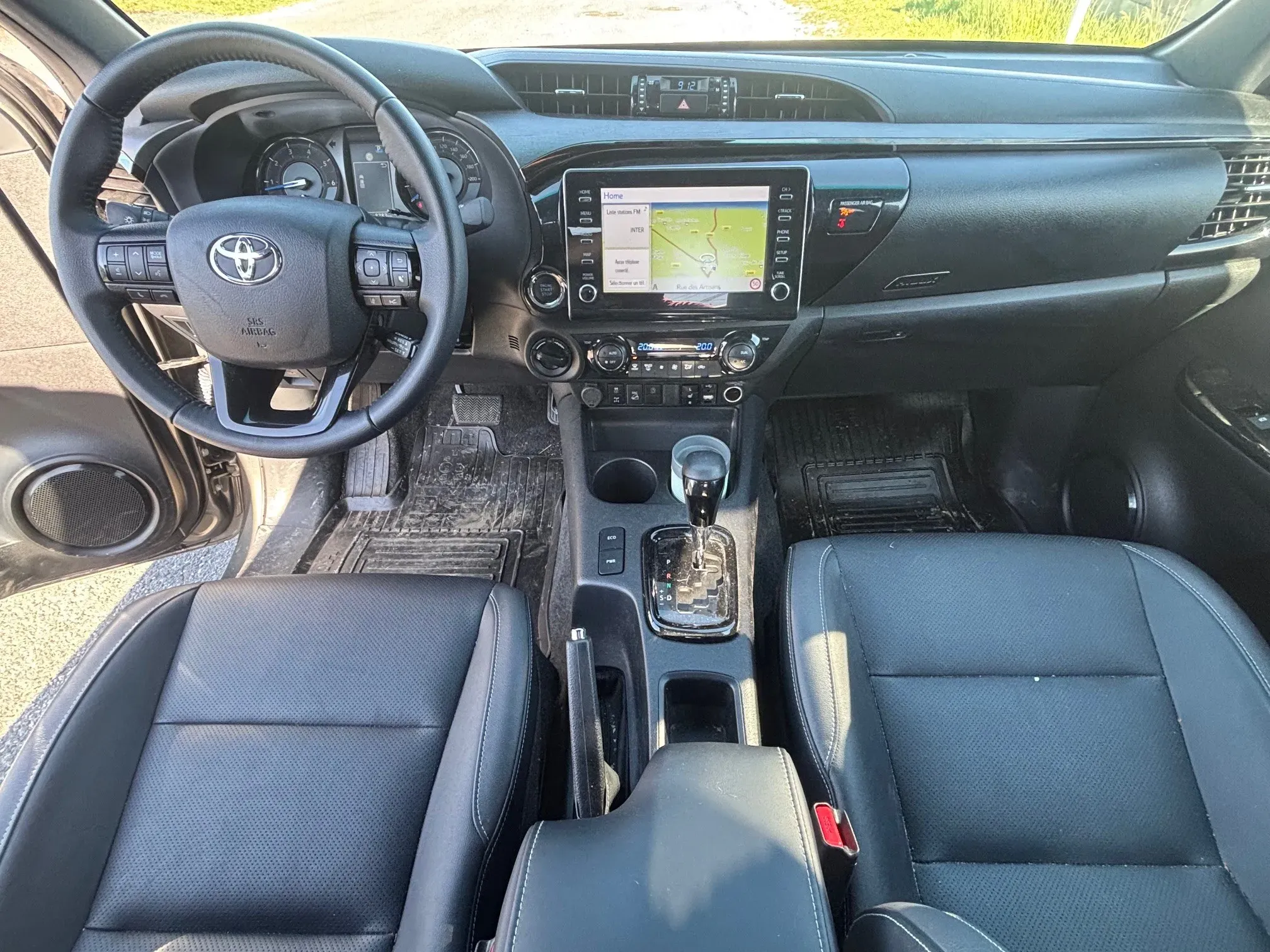 
								TOYOTA HILUX PH2 2,8 D4D CABINE DOUBLE 204 CV full									
