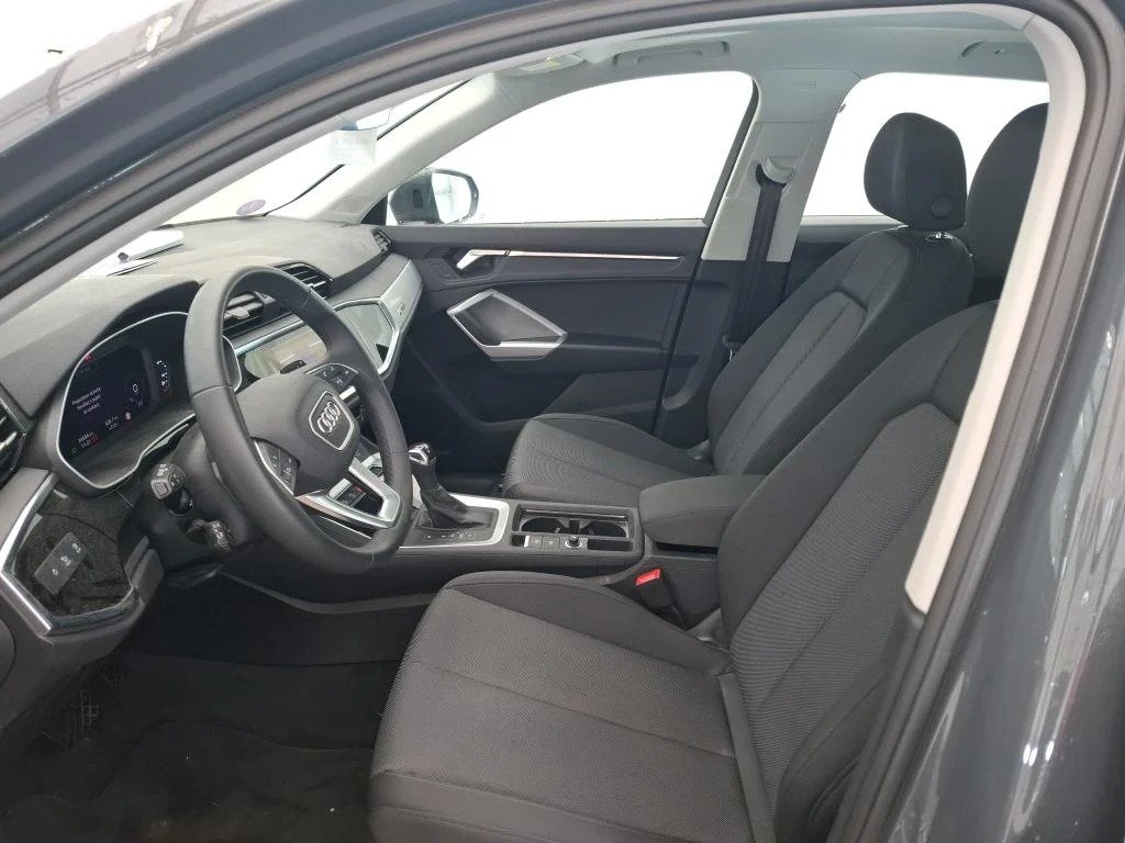 
								Audi Q3 1.5 35 TFSI Executive Aut. full									