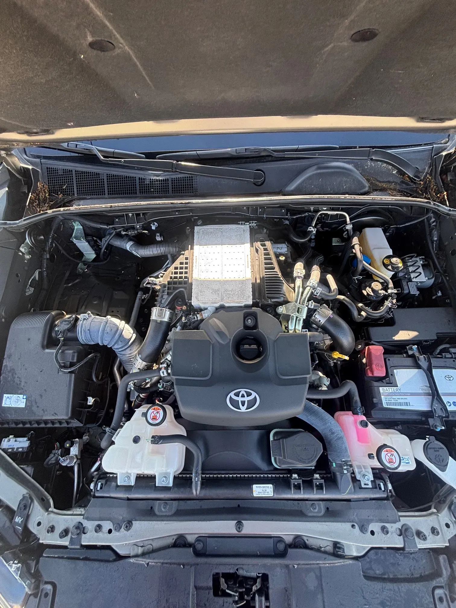 
								TOYOTA HILUX PH2 2,8 D4D CABINE DOUBLE 204 CV full									