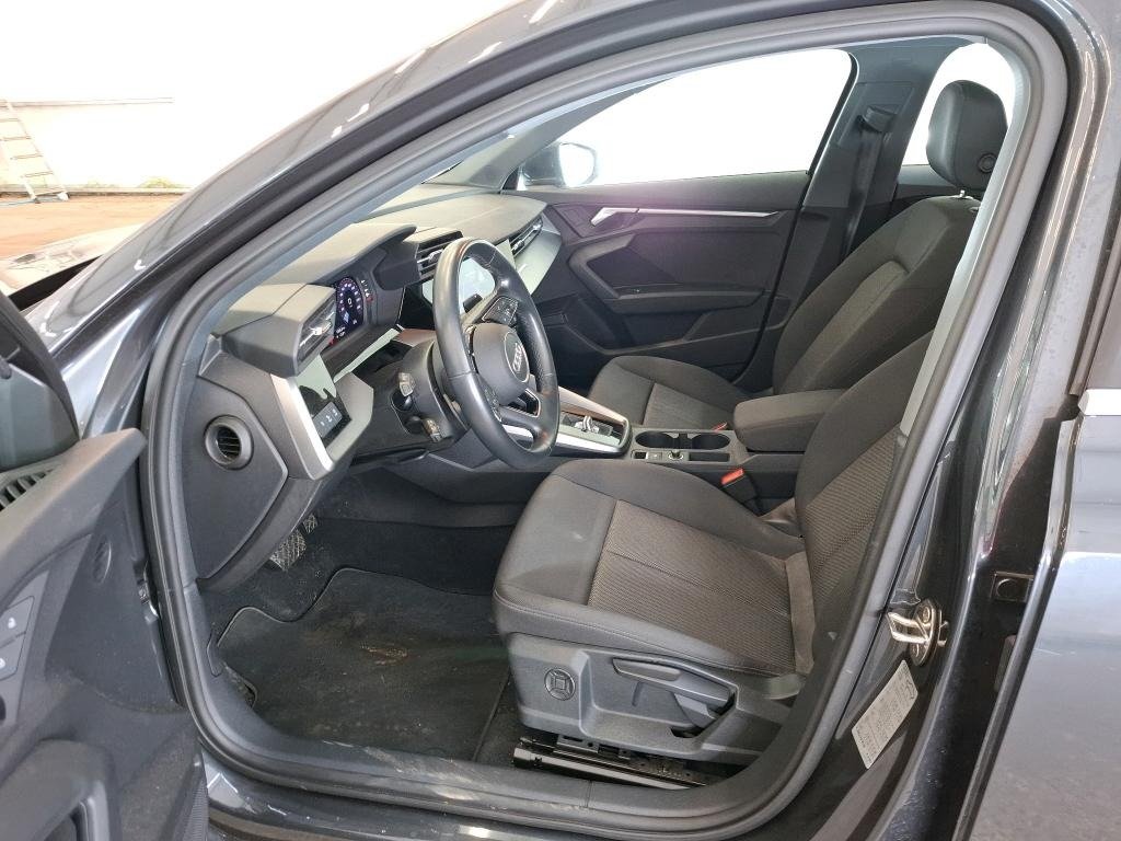 
								Audi A3 Sportback 35 TDI Business Line 2.0 TDI 150CV BVA7 E6d full									