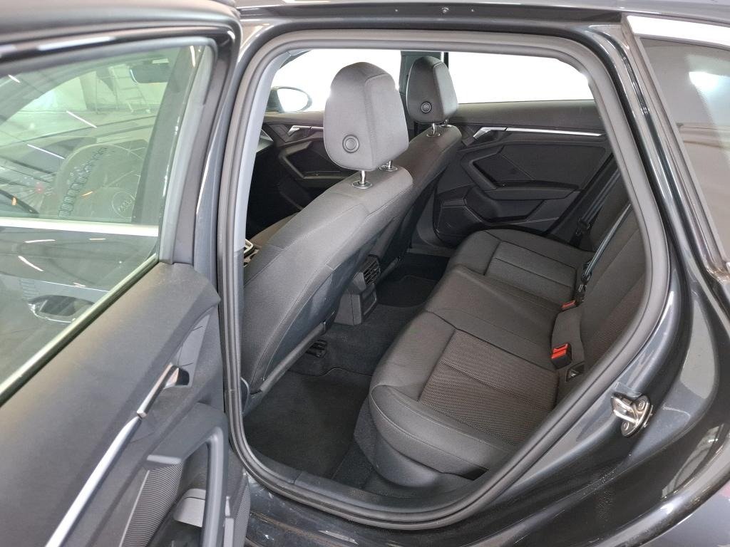 
								Audi A3 Sportback 35 TDI Business Line 2.0 TDI 150CV BVA7 E6d full									