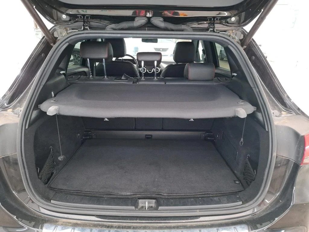 
								Mercedes-Benz GLA 200 d AMG Line DCT full									