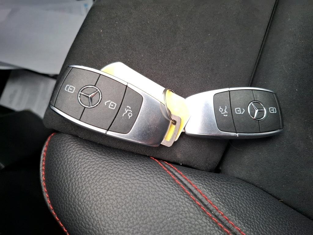 
								Mercedes-Benz GLA 200 d AMG Line DCT full									