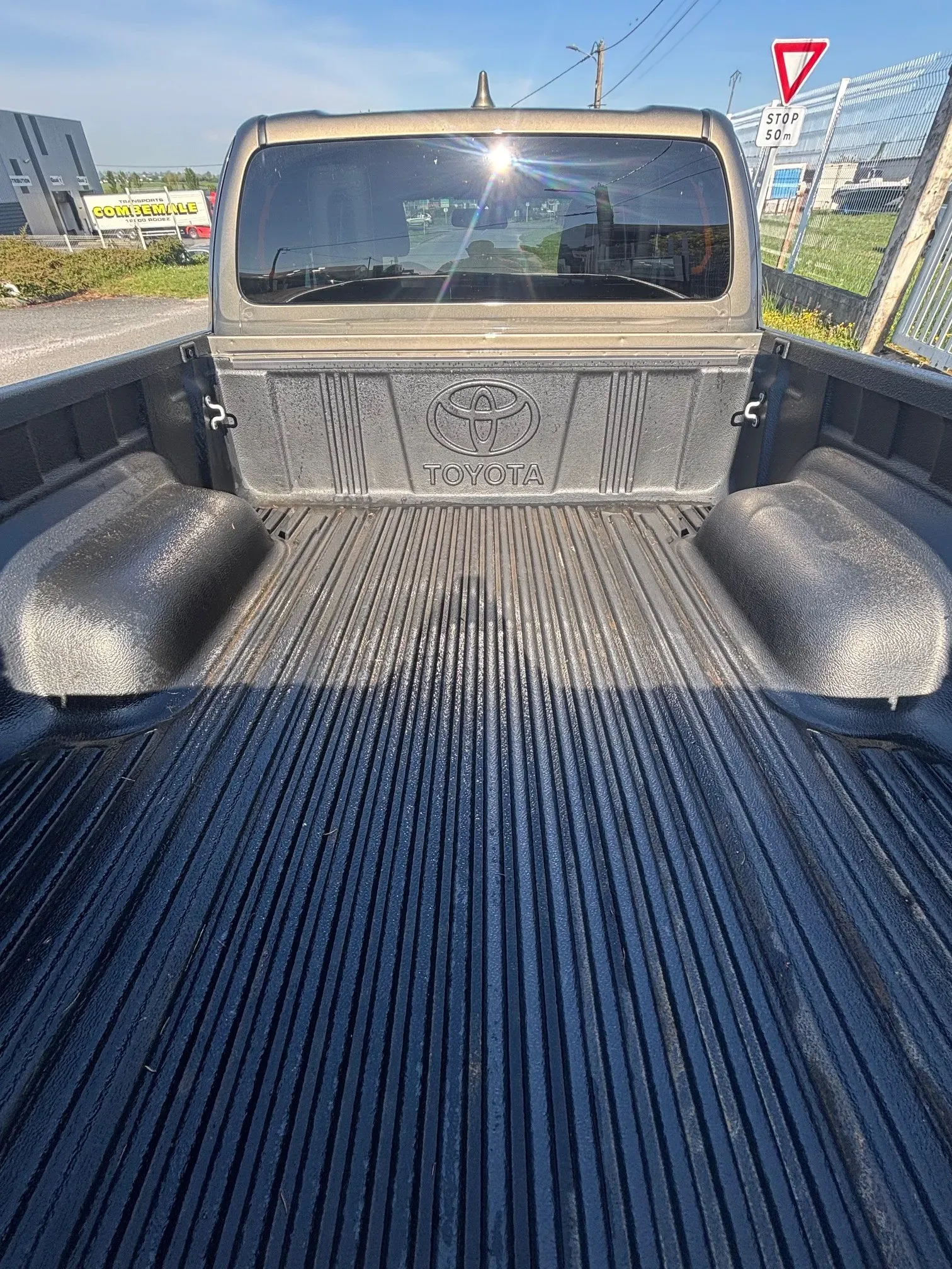 
								TOYOTA HILUX PH2 2,8 D4D CABINE DOUBLE 204 CV full									