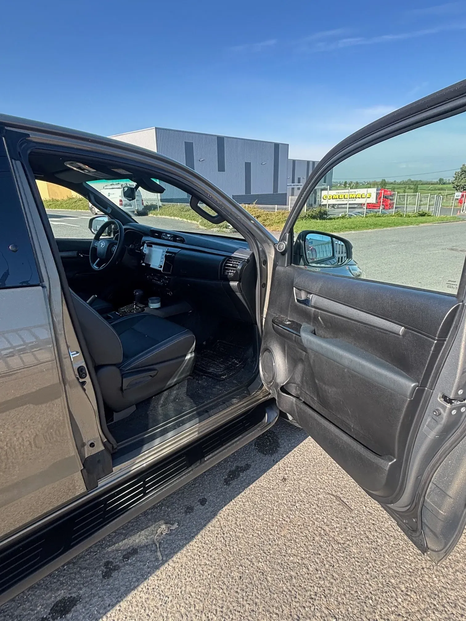 
								TOYOTA HILUX PH2 2,8 D4D CABINE DOUBLE 204 CV full									